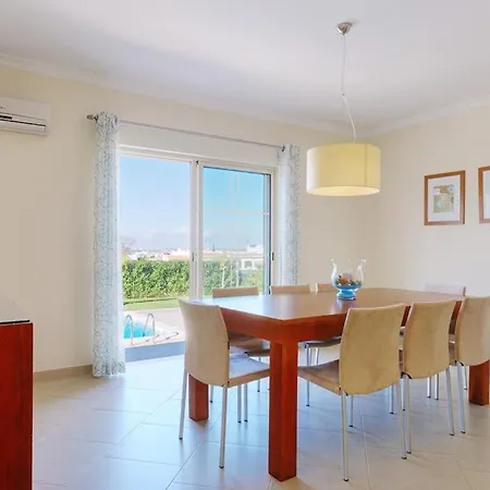 Gale Sleeps 8 Pool Air Con Wifi Patroves