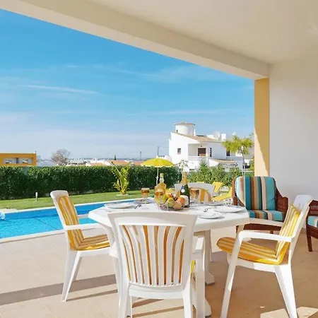 Gale Sleeps 8 Pool Air Con Wifi فيلة Patroves